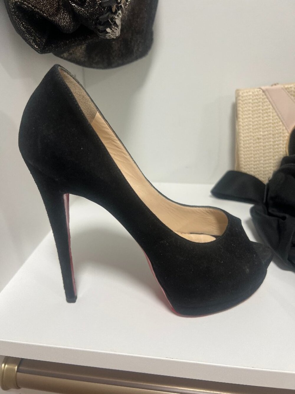 Christian Louboutin Peep toe Platform Suede